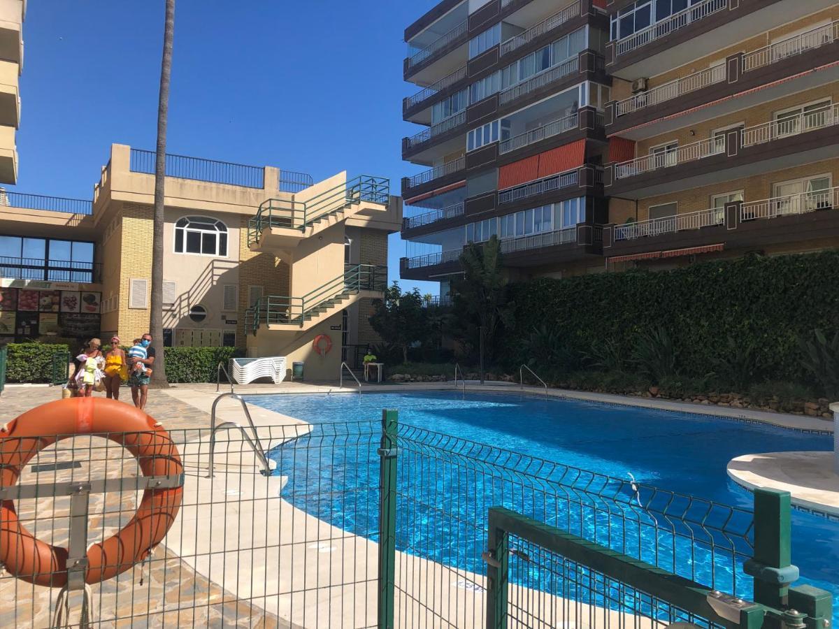 Moderno Apartamento En Primera Linea Paseo Maritimo فوينخيرولا المظهر الخارجي الصورة