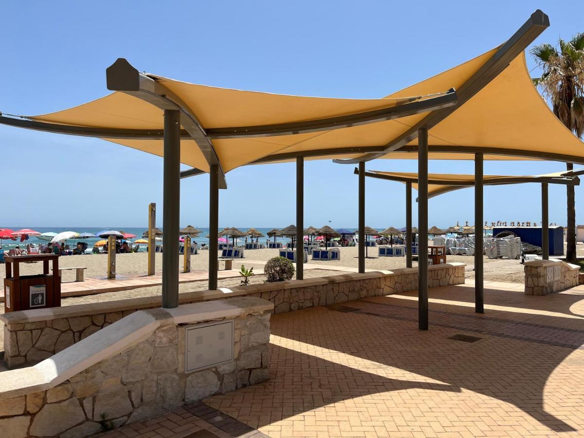 Moderno Apartamento En Primera Linea Paseo Maritimo فوينخيرولا المظهر الخارجي الصورة